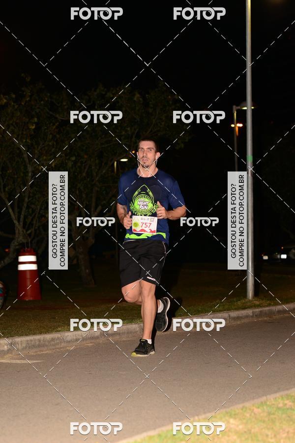 Buy your photos of the eventMarines Night Run on Fotop