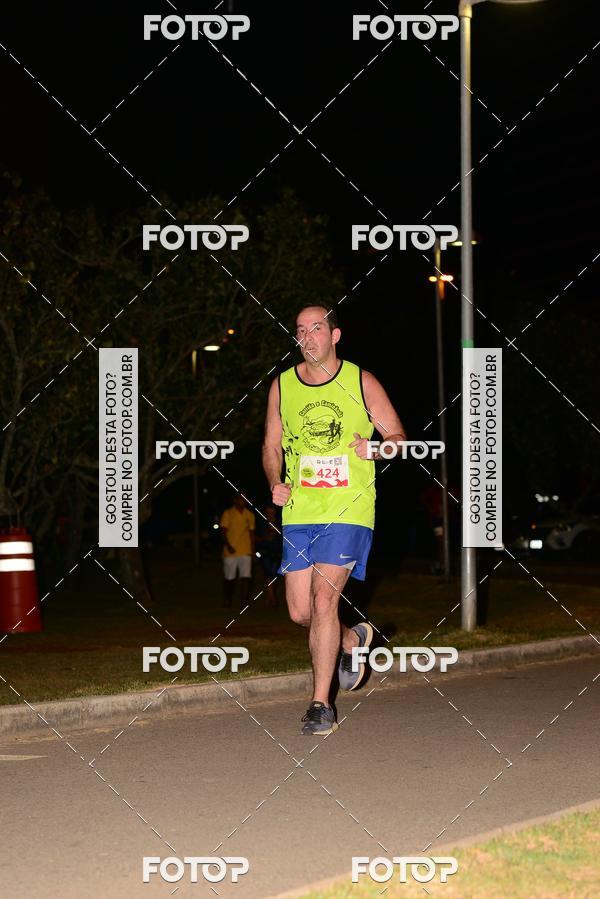 Buy your photos of the eventMarines Night Run on Fotop
