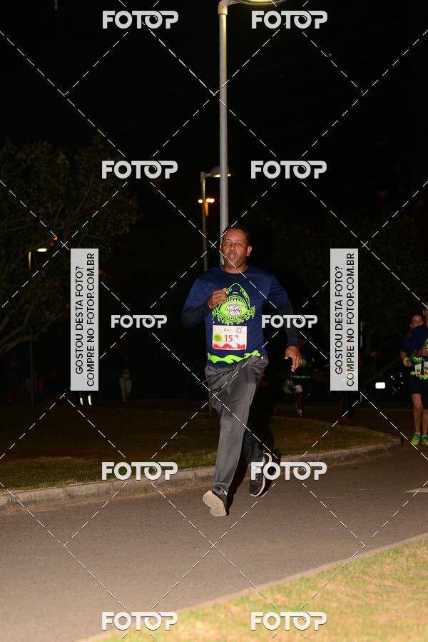 Buy your photos of the eventMarines Night Run on Fotop