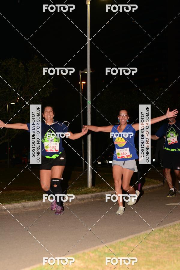 Buy your photos of the eventMarines Night Run on Fotop