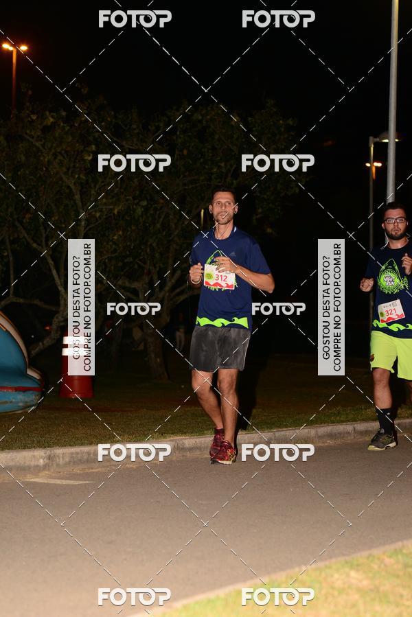 Buy your photos of the eventMarines Night Run on Fotop