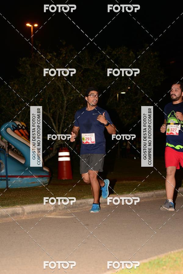 Buy your photos of the eventMarines Night Run on Fotop