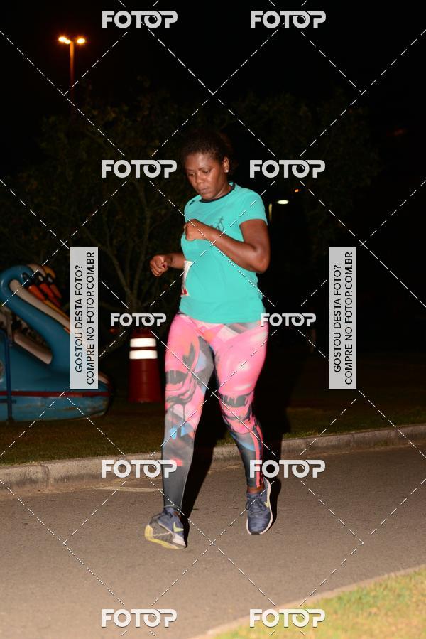 Buy your photos of the eventMarines Night Run on Fotop