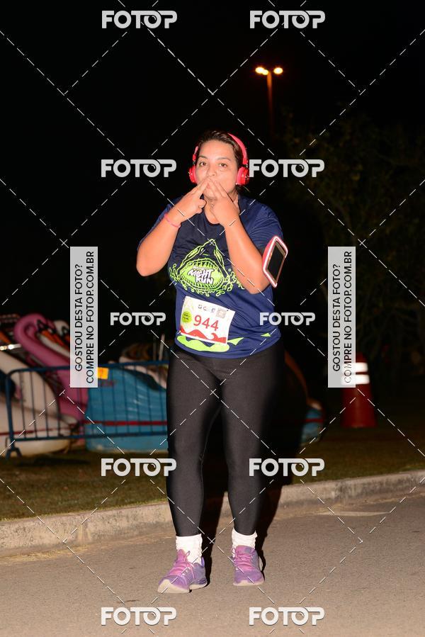 Buy your photos of the eventMarines Night Run on Fotop