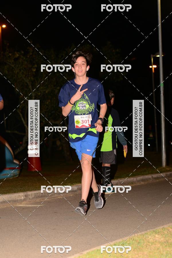 Buy your photos of the eventMarines Night Run on Fotop