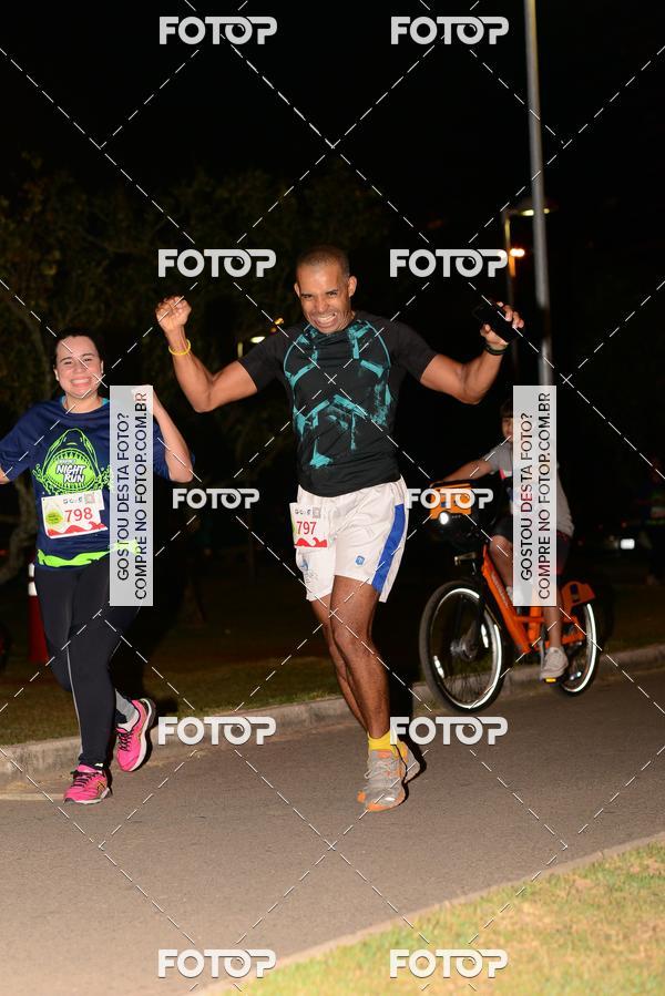 Buy your photos of the eventMarines Night Run on Fotop