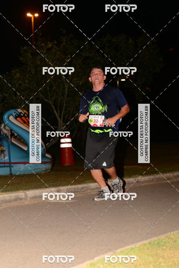 Buy your photos of the eventMarines Night Run on Fotop