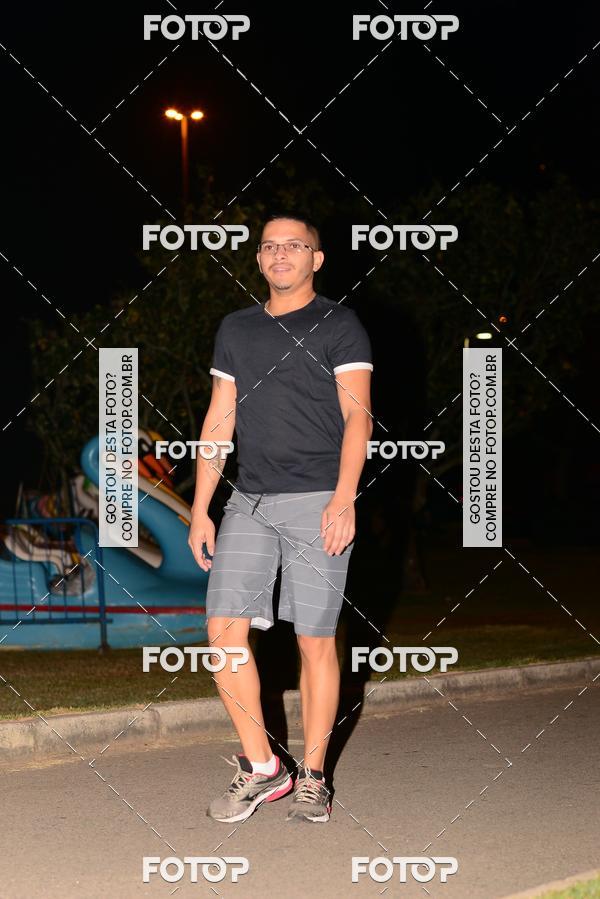 Buy your photos of the eventMarines Night Run on Fotop
