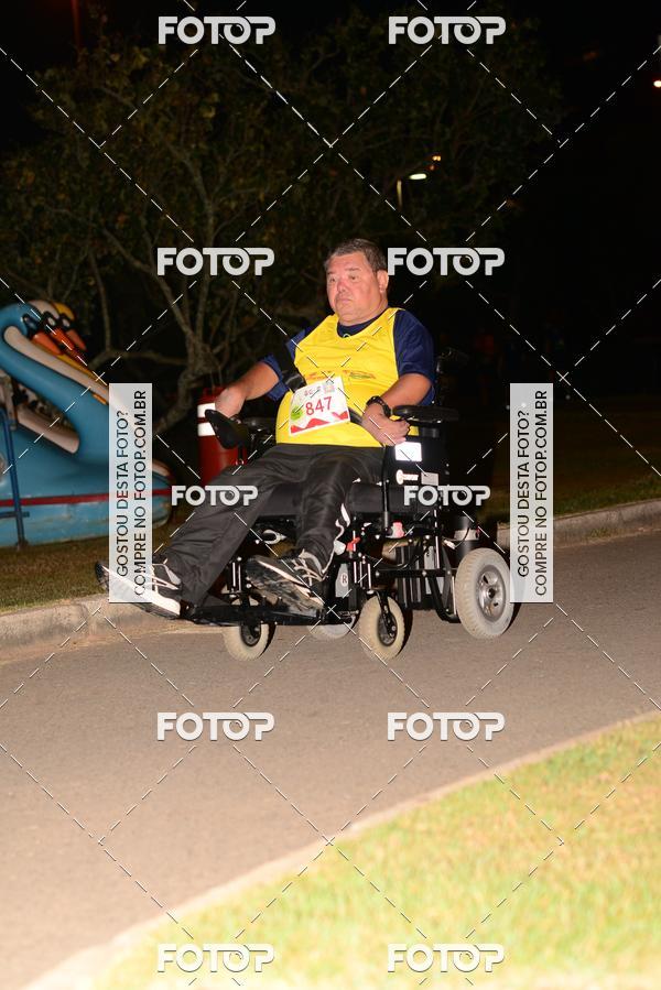 Buy your photos of the eventMarines Night Run on Fotop