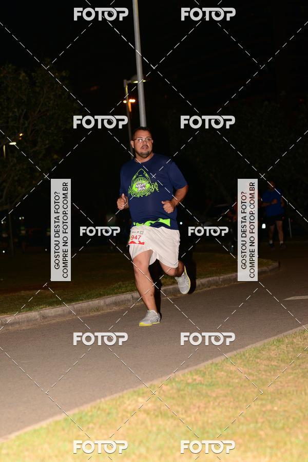 Buy your photos of the eventMarines Night Run on Fotop