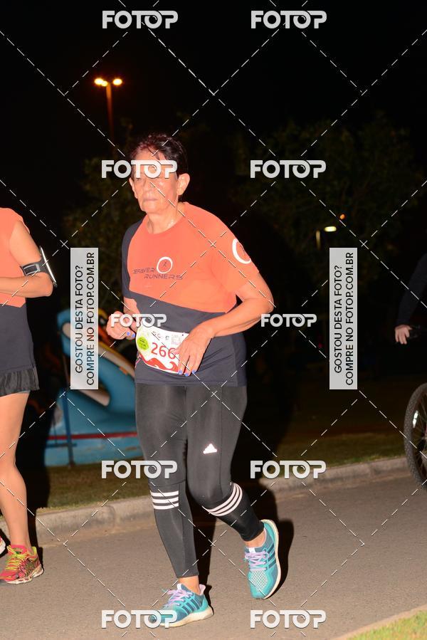 Buy your photos of the eventMarines Night Run on Fotop