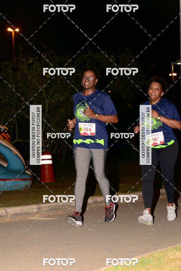 Buy your photos of the eventMarines Night Run on Fotop