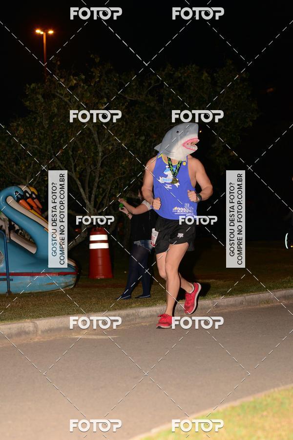Buy your photos of the eventMarines Night Run on Fotop