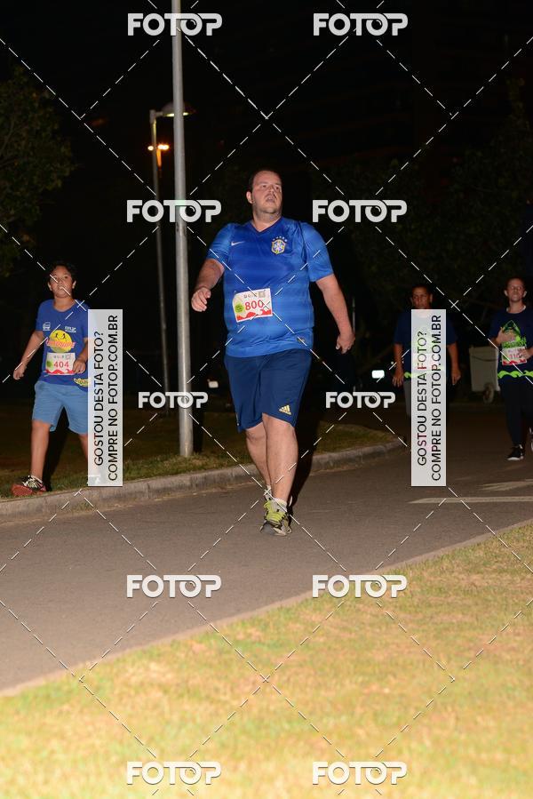 Buy your photos of the eventMarines Night Run on Fotop