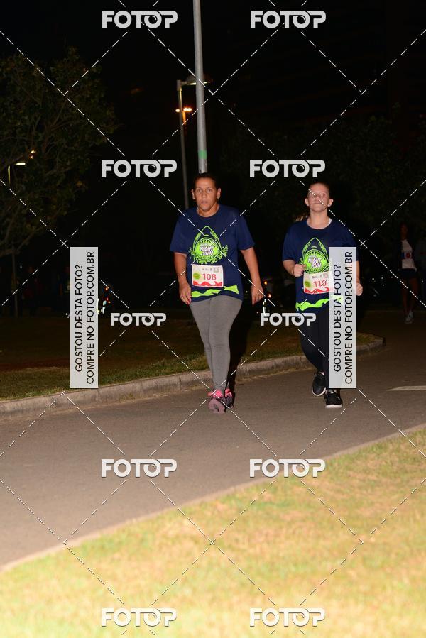 Buy your photos of the eventMarines Night Run on Fotop