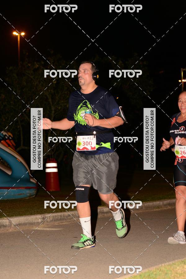 Buy your photos of the eventMarines Night Run on Fotop