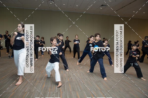 Buy your photos of the eventTaekwondo Treinamento Chief Master on Fotop