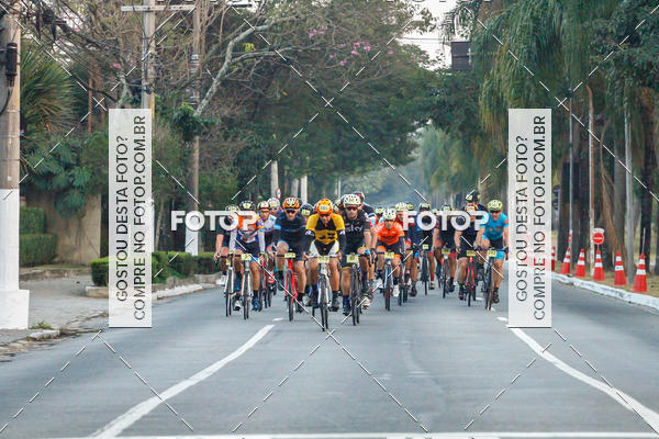 Buy your photos of the eventProva Ciclstica Internacional 9 de Julho on Fotop