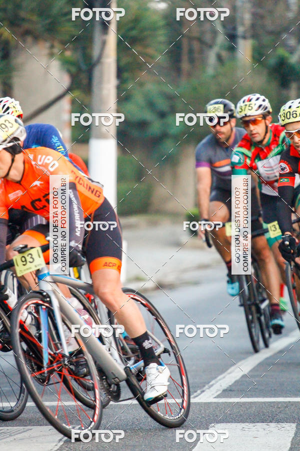 Buy your photos of the eventProva Ciclstica Internacional 9 de Julho on Fotop