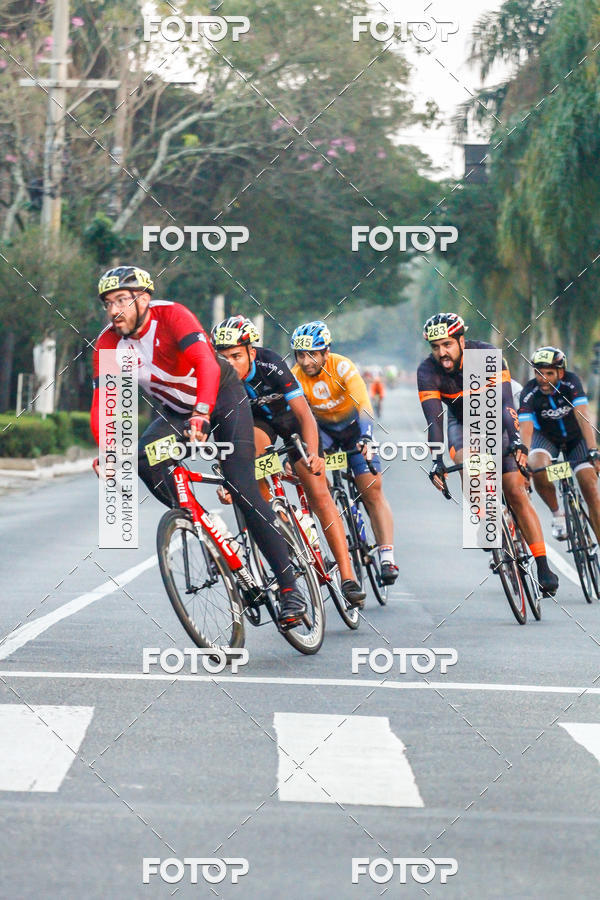 Buy your photos of the eventProva Ciclstica Internacional 9 de Julho on Fotop