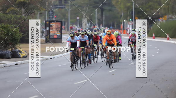 Buy your photos of the eventProva Cicl�stica Internacional 9 de Julho on Fotop