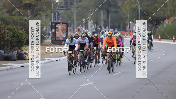 Buy your photos of the eventProva Cicl�stica Internacional 9 de Julho on Fotop