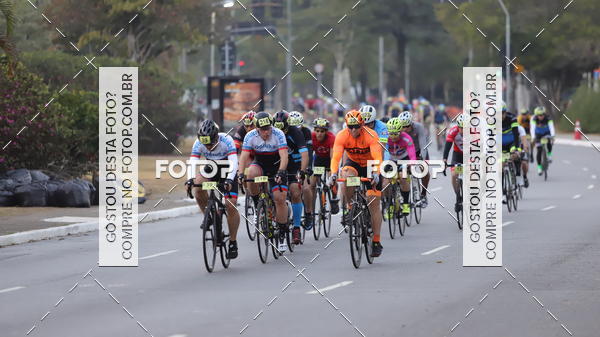 Buy your photos of the eventProva Cicl�stica Internacional 9 de Julho on Fotop