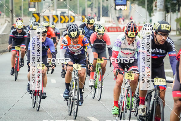 Buy your photos of the eventProva Ciclstica Internacional 9 de Julho on Fotop
