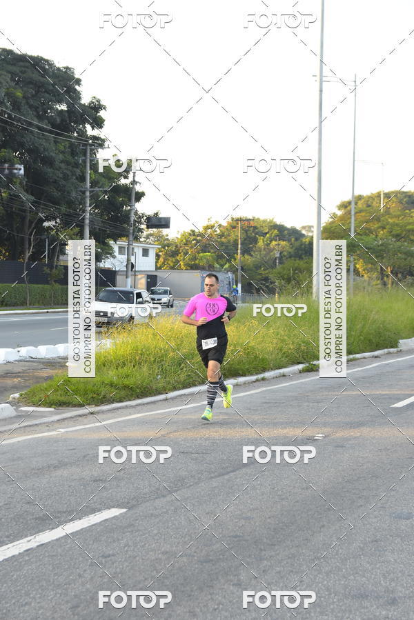 Compre as suas fotos do eventoArnold Run 8k no Fotop