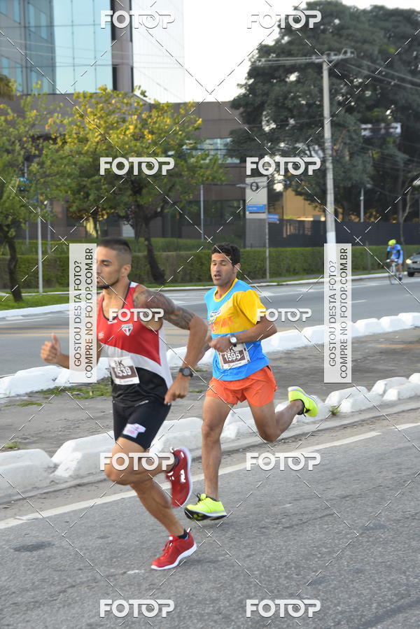 Compre as suas fotos do eventoArnold Run 8k no Fotop