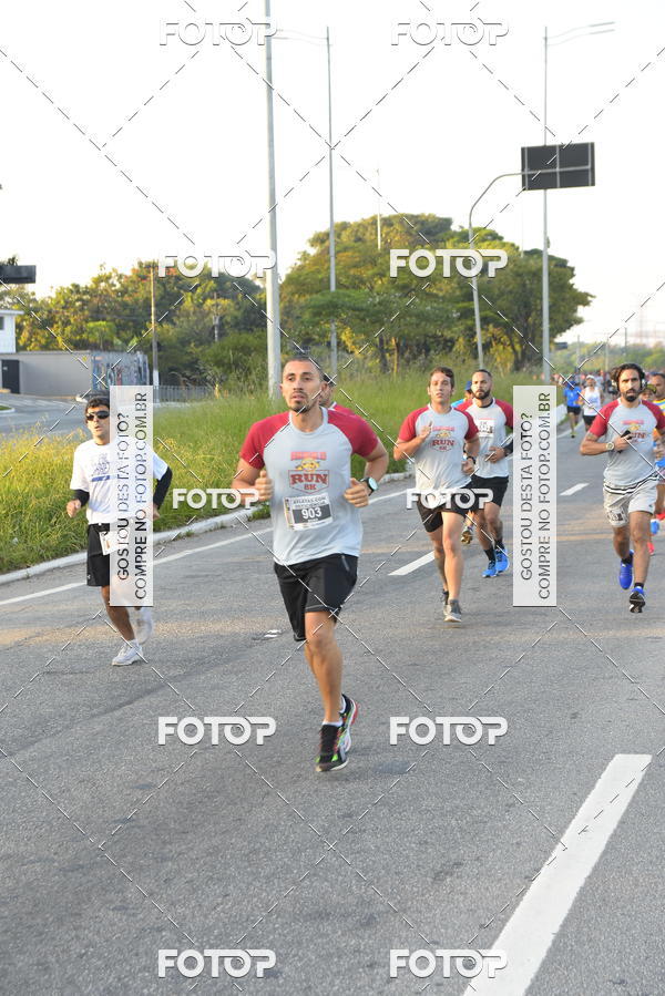 Compra tus fotos del eventoArnold Run 8k En Fotop