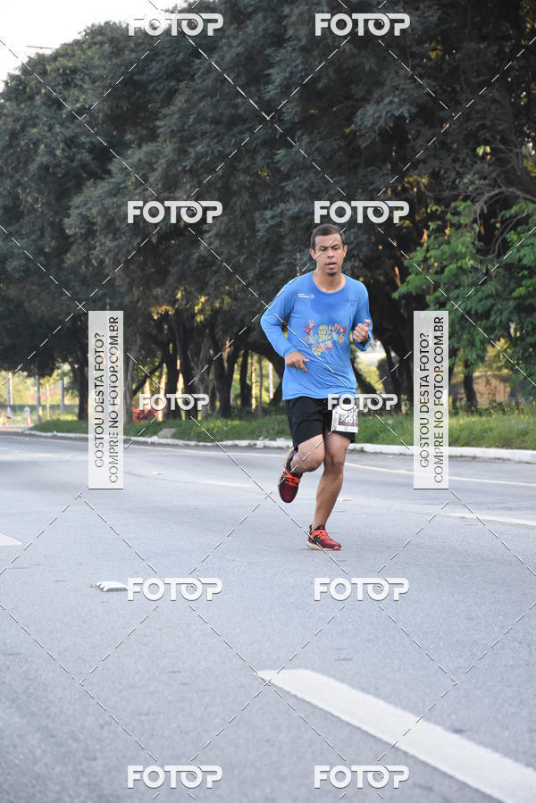 Buy your photos of the eventArnold Run 8k on Fotop