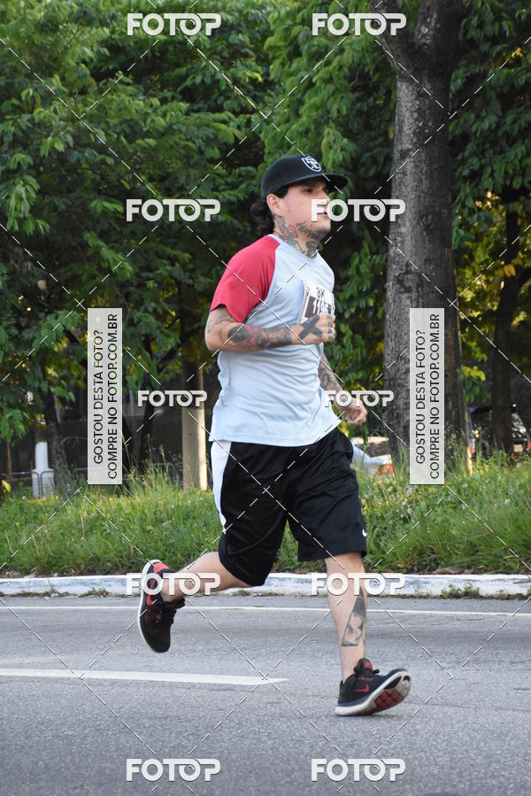 Buy your photos of the eventArnold Run 8k on Fotop