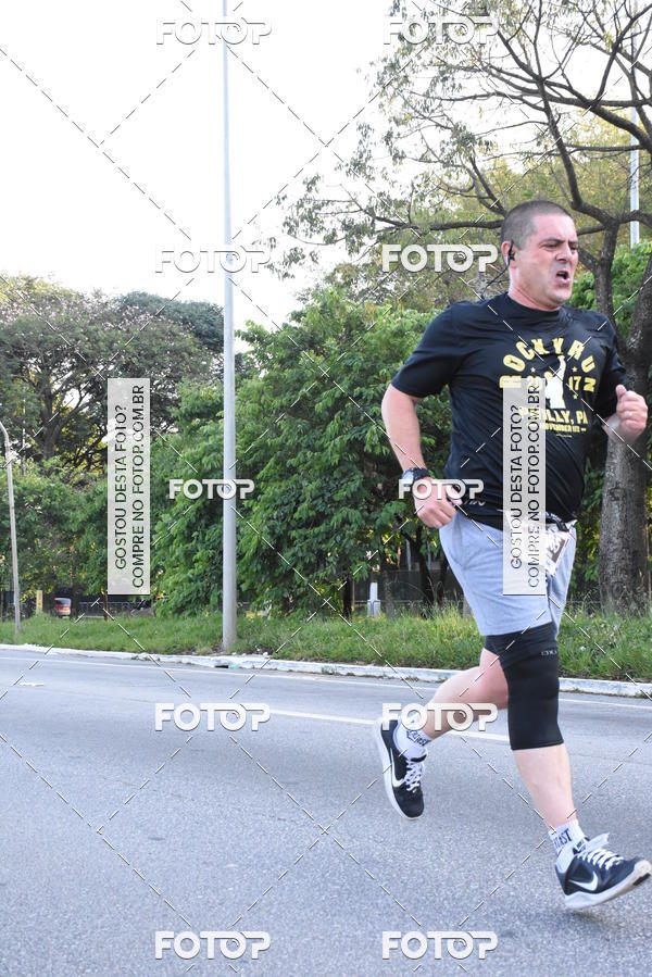 Buy your photos of the eventArnold Run 8k on Fotop