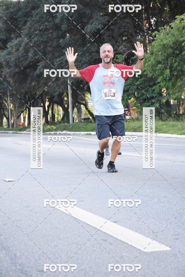 Buy your photos of the eventArnold Run 8k on Fotop