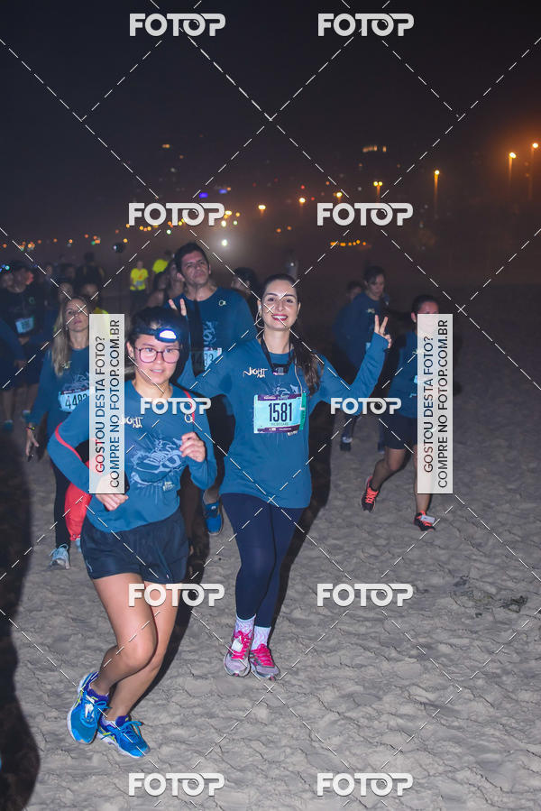 Compra tus fotos del eventoNight Run - Etapa Nitro RJ En Fotop