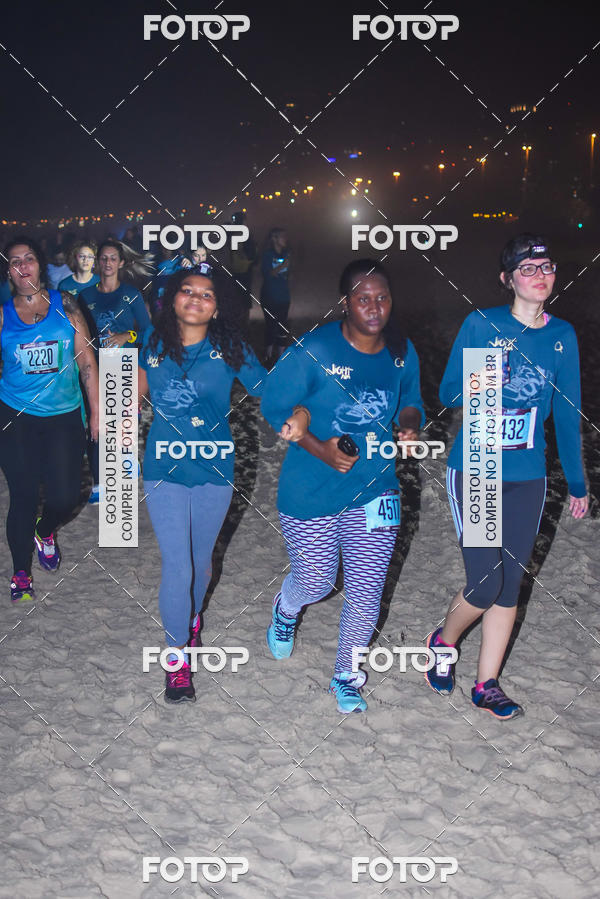 Compra tus fotos del eventoNight Run - Etapa Nitro RJ En Fotop