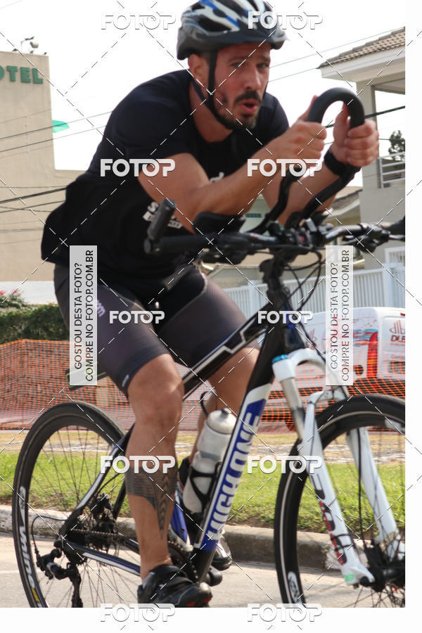 Buy your photos of the event12 Circuito de Sprint Triathlon Santa Ceclia - 2 Etapa on Fotop
