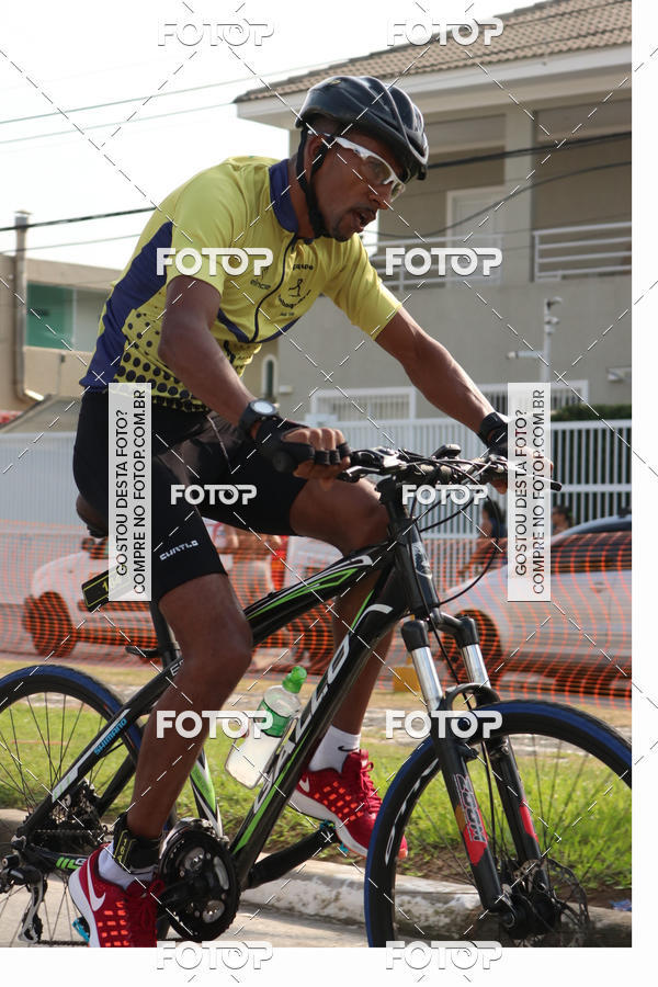 Buy your photos of the event12 Circuito de Sprint Triathlon Santa Ceclia - 2 Etapa on Fotop