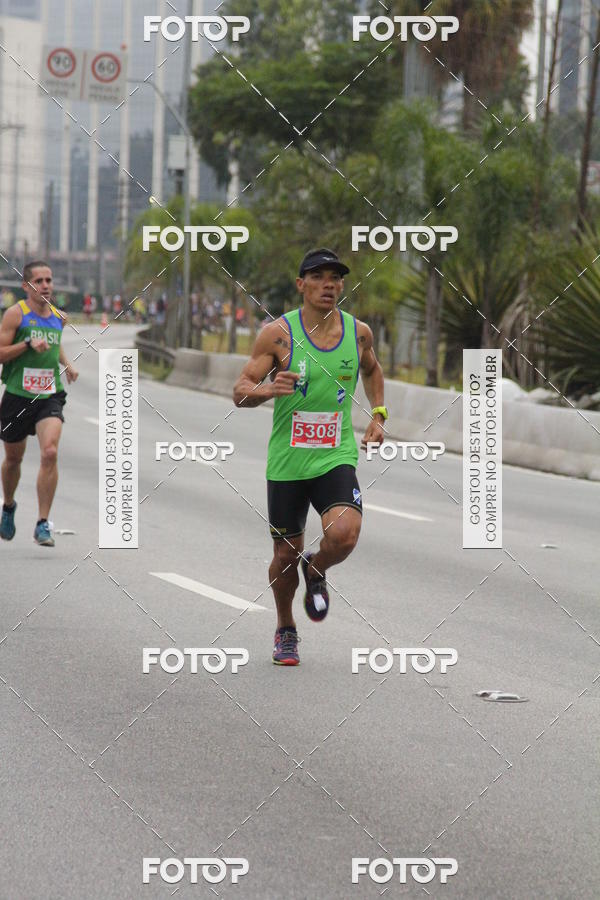 Buy your photos of the eventSantander Track & Field Run Series - JK Iguatemi II on Fotop