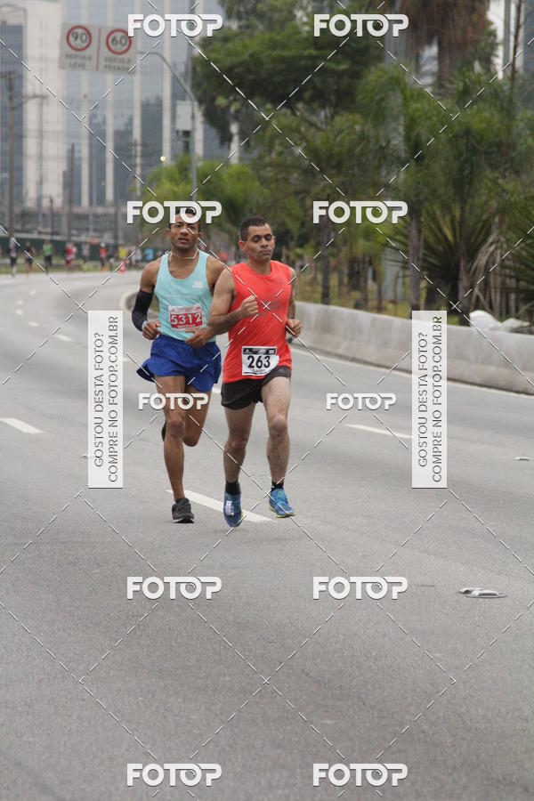 Buy your photos of the eventSantander Track & Field Run Series - JK Iguatemi II on Fotop