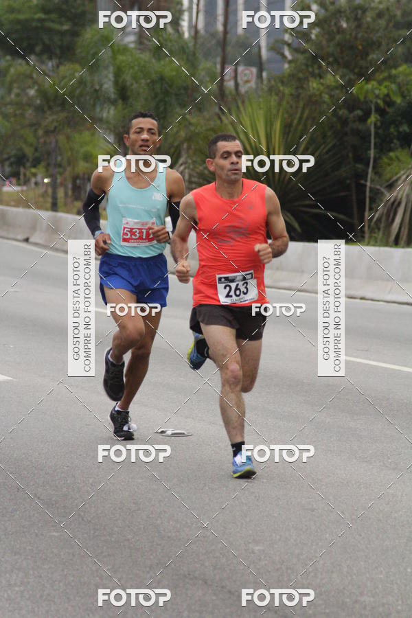 Buy your photos of the eventSantander Track & Field Run Series - JK Iguatemi II on Fotop