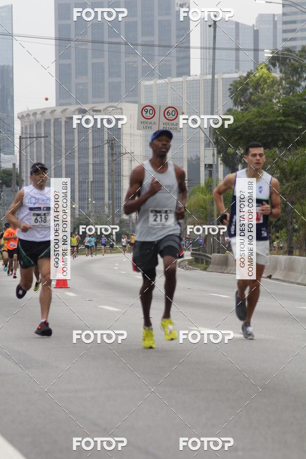 Buy your photos of the eventSantander Track & Field Run Series - JK Iguatemi II on Fotop