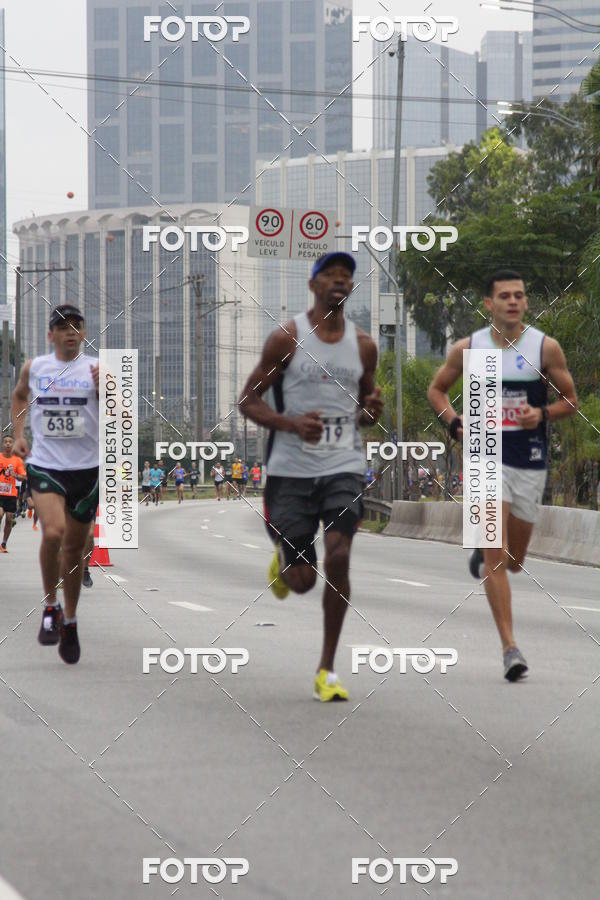 Buy your photos of the eventSantander Track & Field Run Series - JK Iguatemi II on Fotop