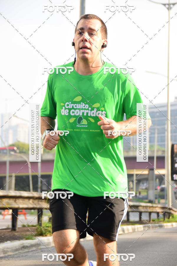 Compre suas fotos do evento26� Maratona P�o de A��car de Revezamento S�o Paulo no Fotop