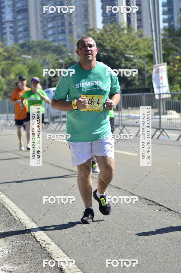 Buy your photos of the event26� Maratona P�o de A��car de Revezamento S�o Paulo on Fotop