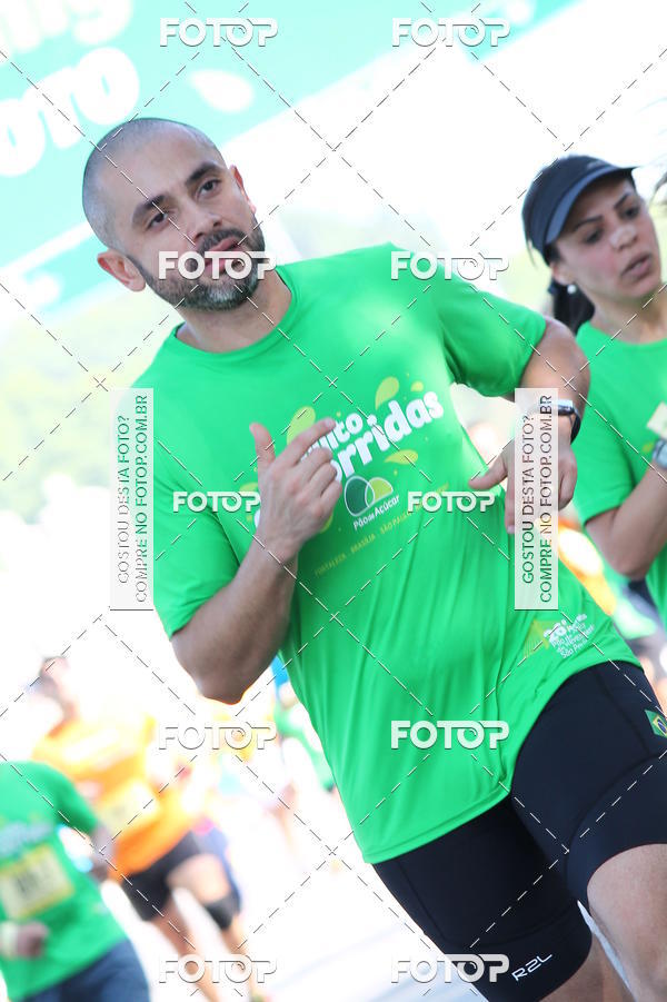 Buy your photos of the event26� Maratona P�o de A��car de Revezamento S�o Paulo on Fotop