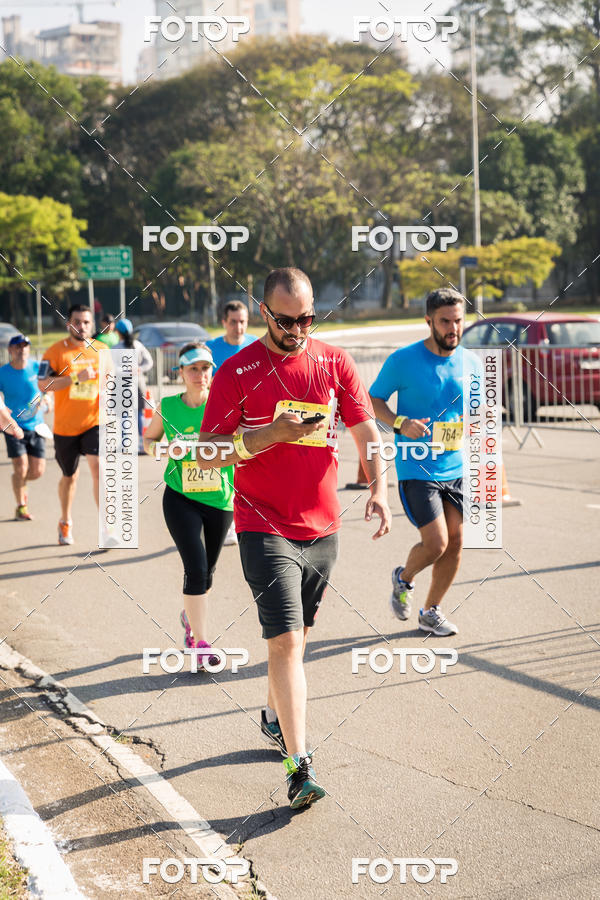 Buy your photos of the event26� Maratona P�o de A��car de Revezamento S�o Paulo on Fotop