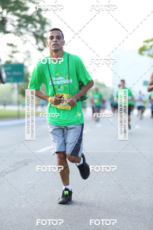 Buy your photos of the event26� Maratona P�o de A��car de Revezamento S�o Paulo on Fotop