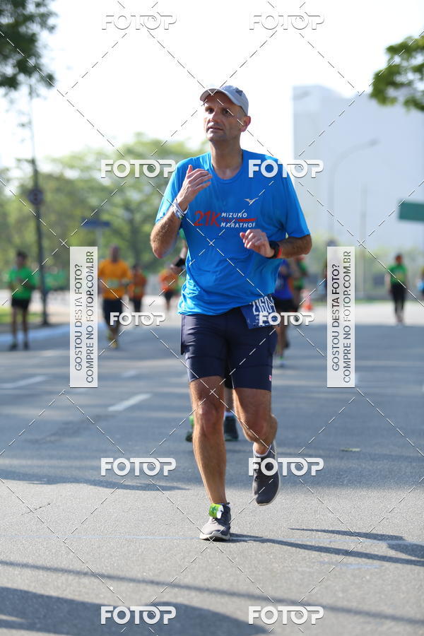 Buy your photos of the event26� Maratona P�o de A��car de Revezamento S�o Paulo on Fotop